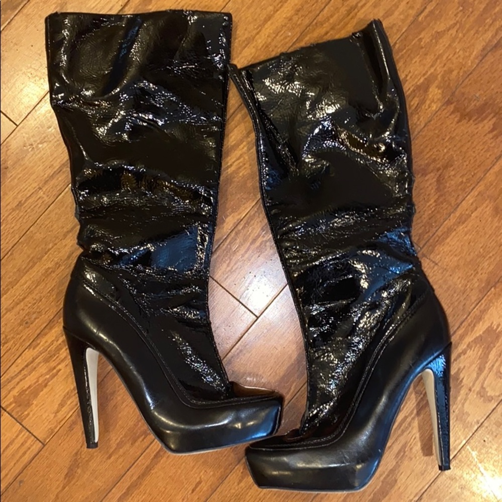 Black Shiny boots